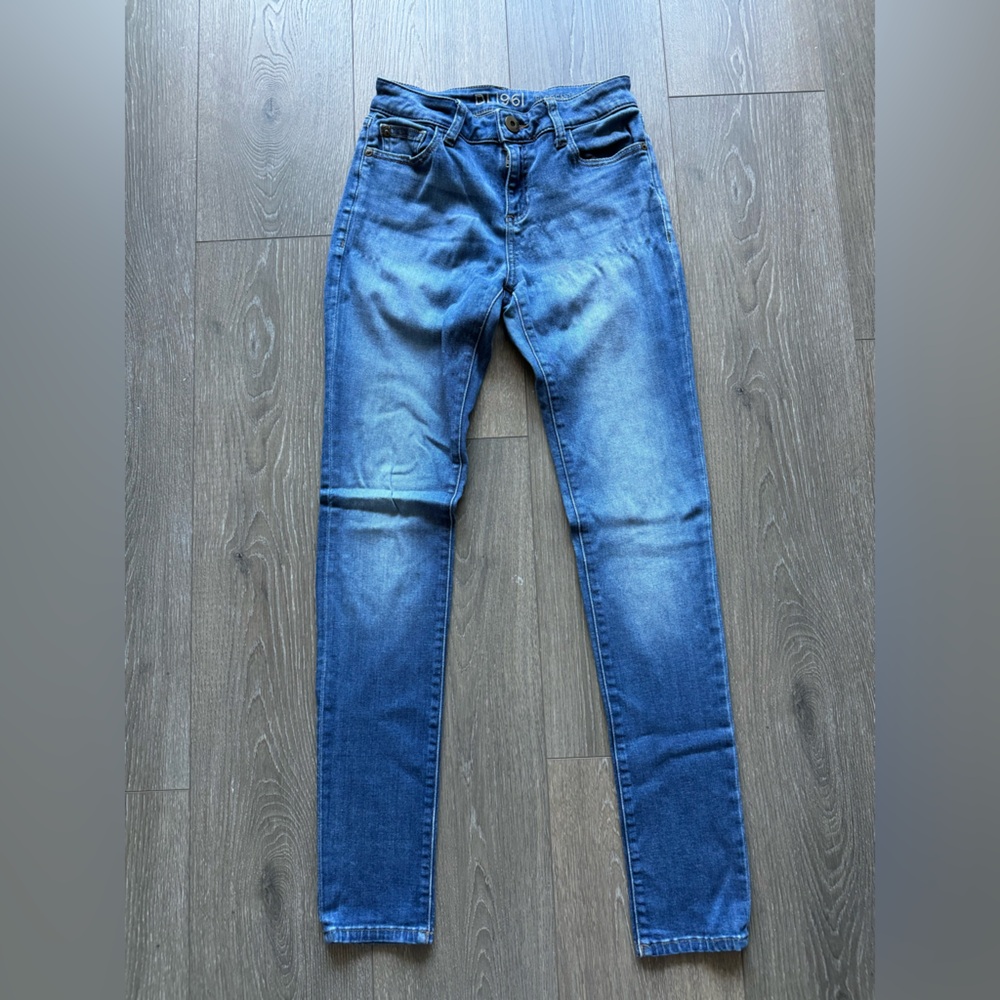 Straight cut blue jean